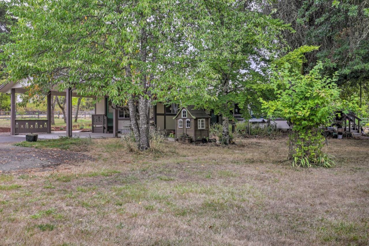 Cozy Cottage On Flower Farm With Baker Creek Views! McMinnville Exterior photo
